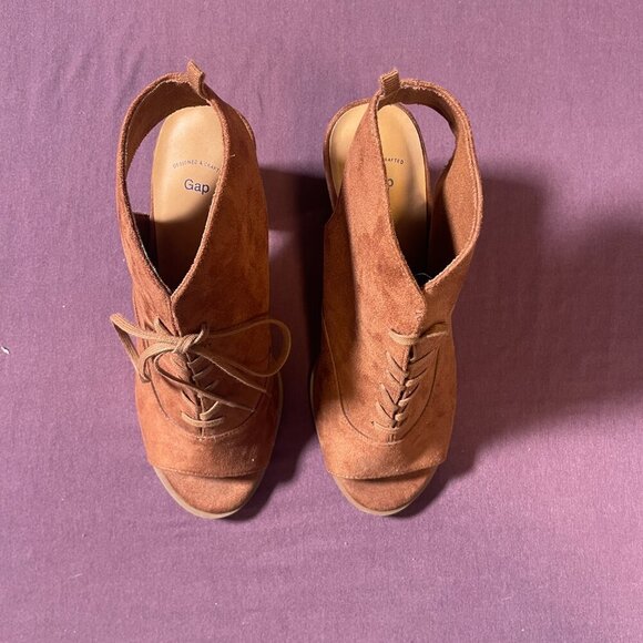 GAP Open-Toe Booties Brown Suede Peep Toe Lace Up Open Toe - Size 8 - NWOT - Picture 7 of 11